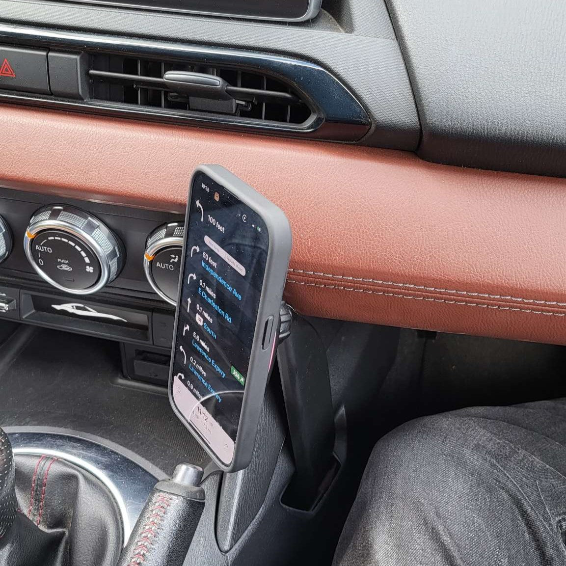 Phone holder with MagSafe compatible wireless charger – MX5things